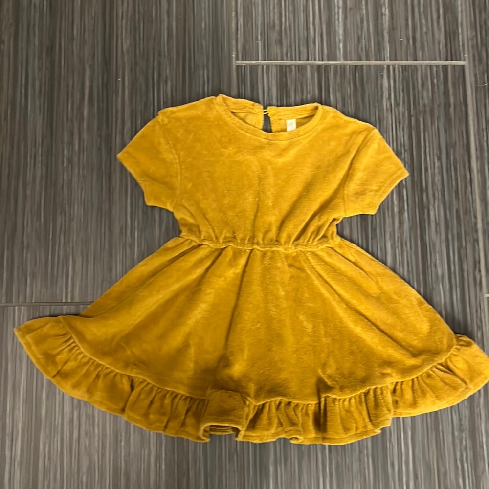 Quincy Mae terry dress, Size 18-24 months